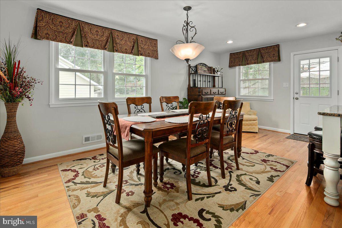 8600 CHERRY VALLEY LN, ALEXANDRIA, Virginia 22309, 4 Bedrooms Bedrooms, ,3 BathroomsBathrooms,Residential,For sale,8600 CHERRY VALLEY LN,VAFX2253324 MLS # VAFX2253324
