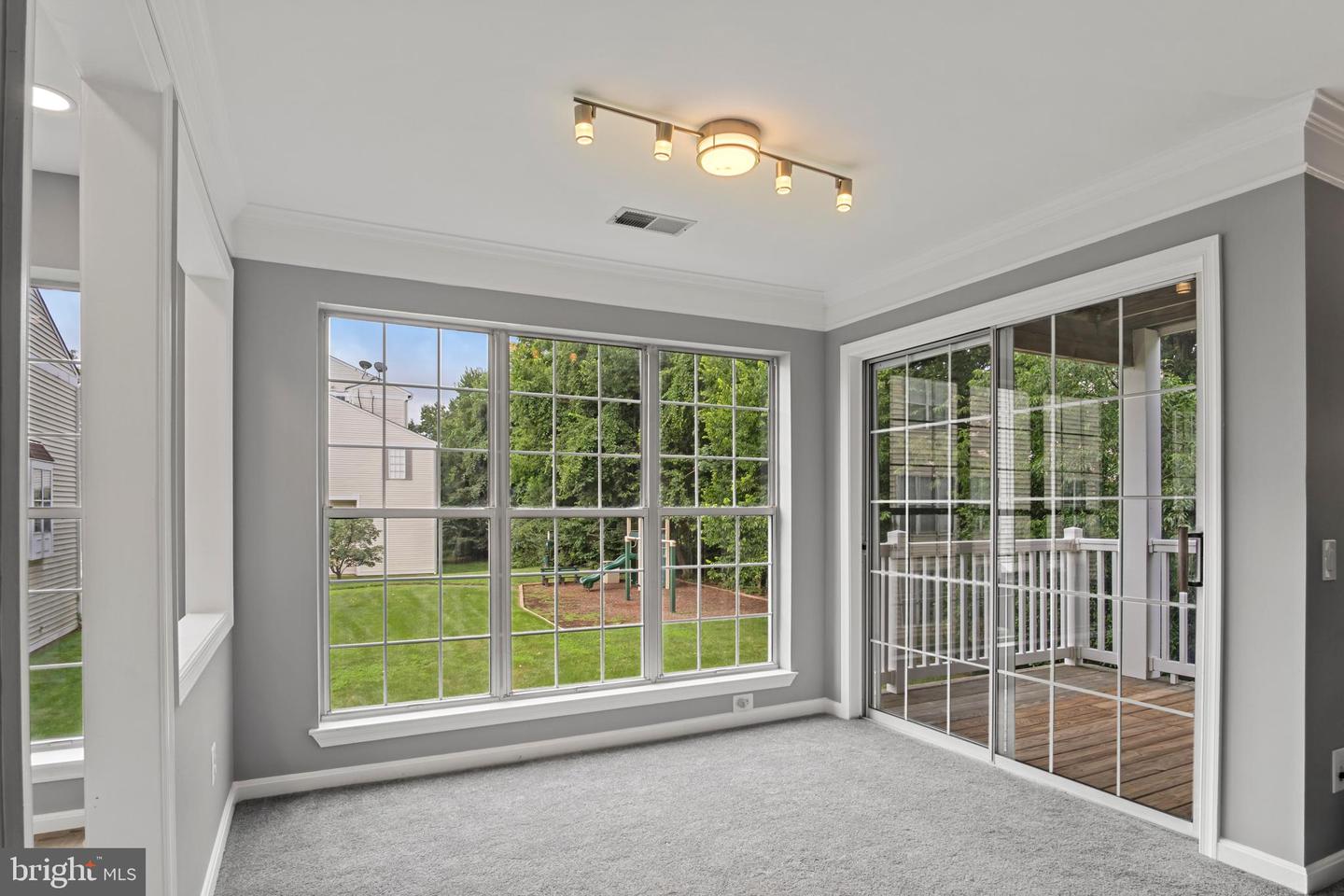21845 BALDWIN SQ #201, STERLING, Virginia 20164, 2 Bedrooms Bedrooms, ,2 BathroomsBathrooms,Residential,For sale,21845 BALDWIN SQ #201,VALO2101194 MLS # VALO2101194