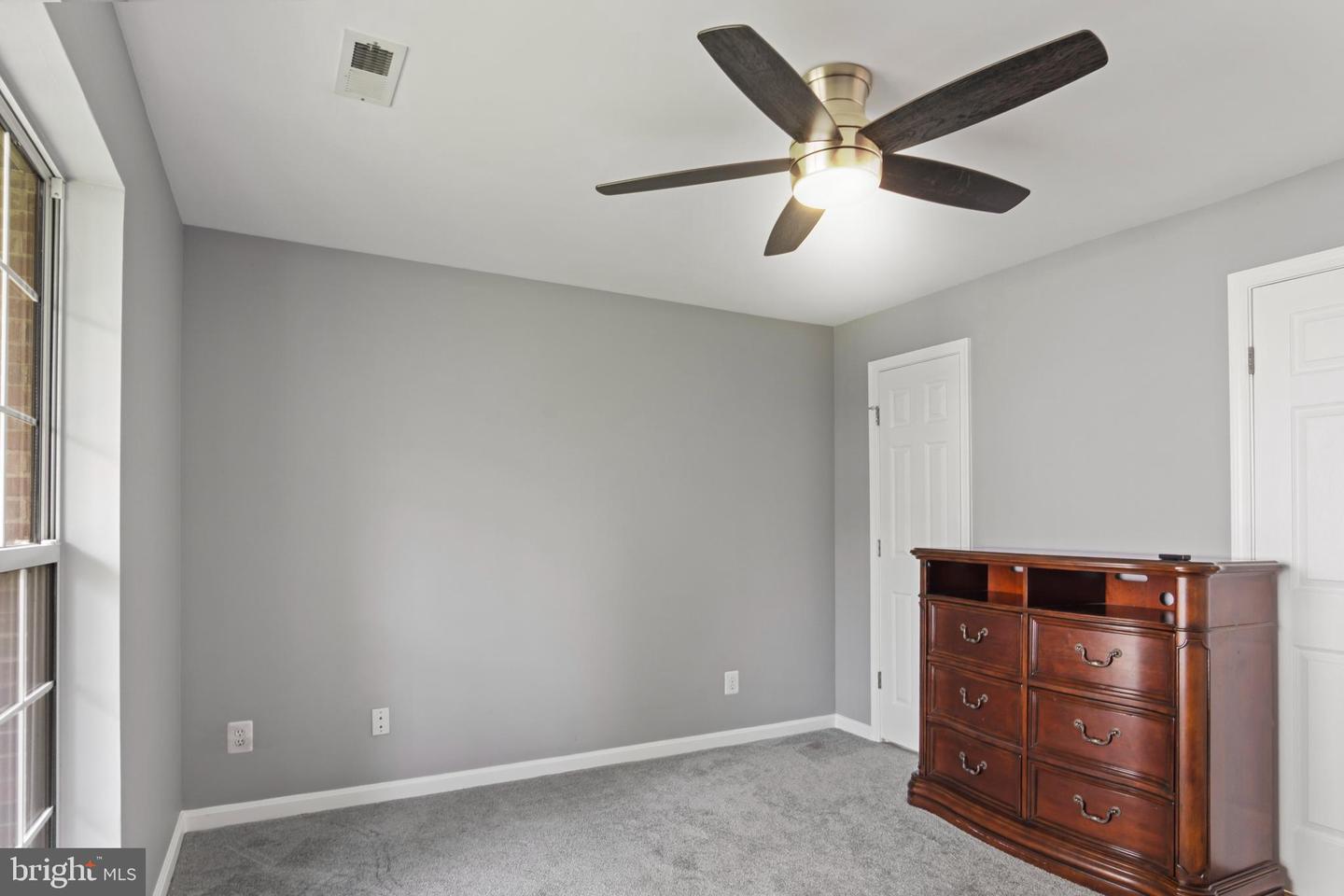 21845 BALDWIN SQ #201, STERLING, Virginia 20164, 2 Bedrooms Bedrooms, ,2 BathroomsBathrooms,Residential,For sale,21845 BALDWIN SQ #201,VALO2101194 MLS # VALO2101194