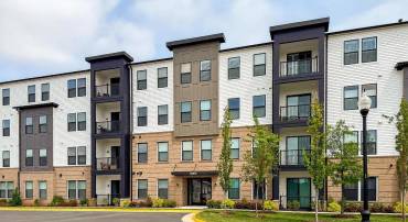42874 FIREFLY SONATA TER #107, ASHBURN, Virginia 20148, 2 Bedrooms Bedrooms, ,2 BathroomsBathrooms,Residential,For sale,42874 FIREFLY SONATA TER #107,VALO2101208 MLS # VALO2101208