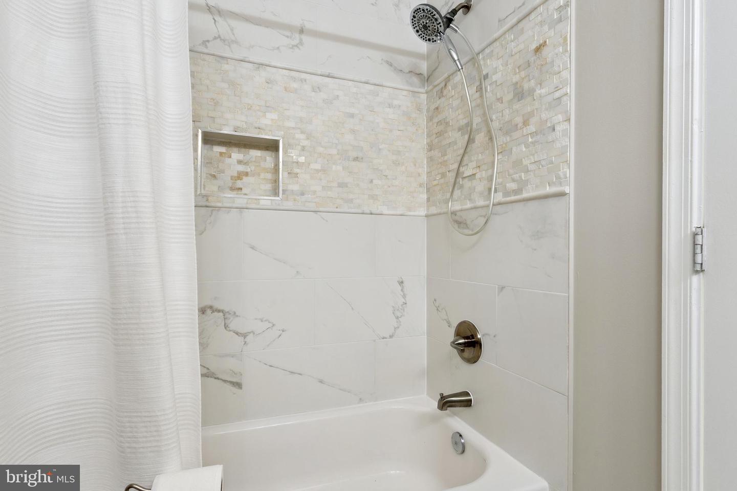 5411 2ND ST NW, WASHINGTON, District Of Columbia 20011, 3 Bedrooms Bedrooms, ,3 BathroomsBathrooms,Residential,For sale,5411 2ND ST NW,DCDC2209534 MLS # DCDC2209534