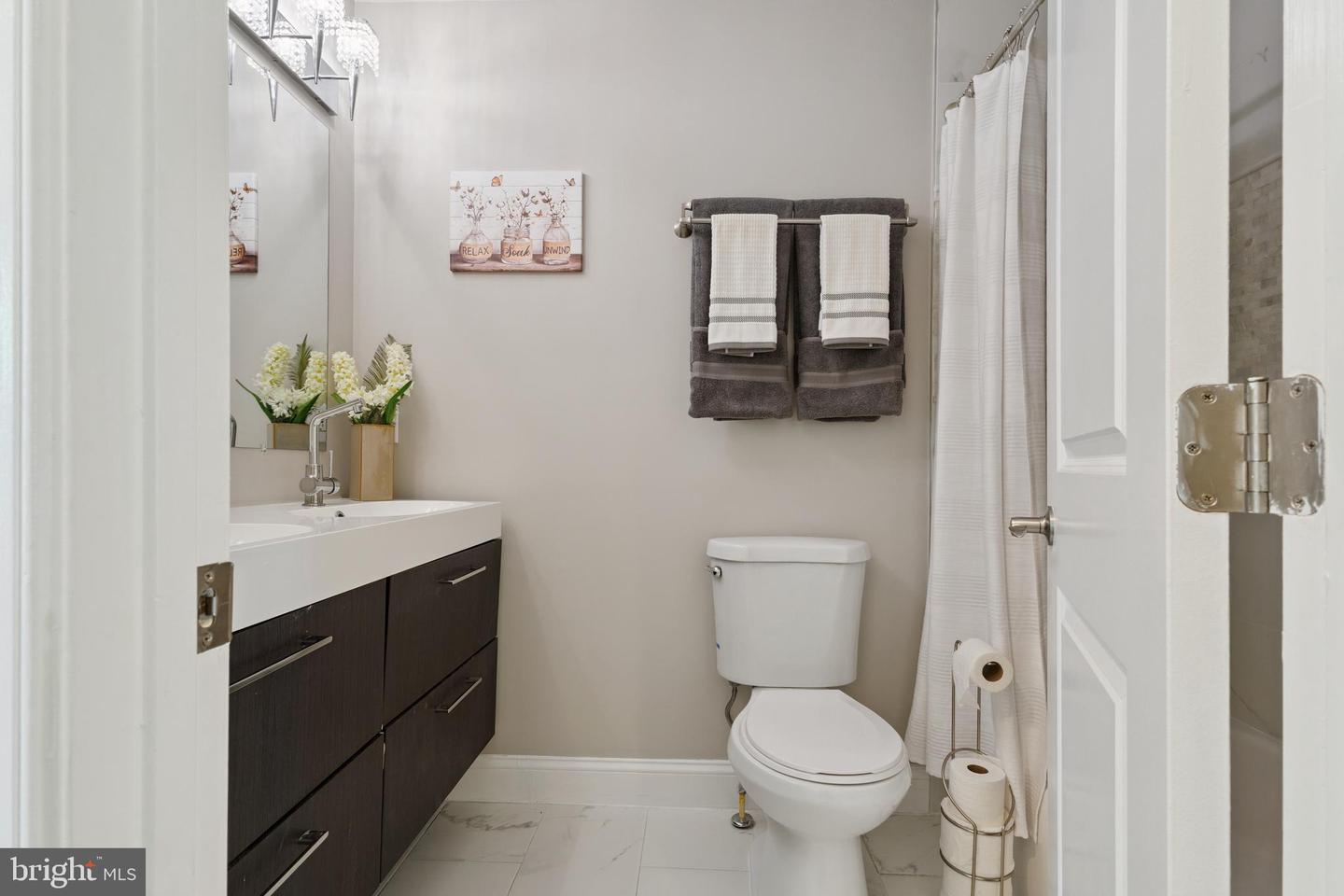 5411 2ND ST NW, WASHINGTON, District Of Columbia 20011, 3 Bedrooms Bedrooms, ,3 BathroomsBathrooms,Residential,For sale,5411 2ND ST NW,DCDC2209534 MLS # DCDC2209534