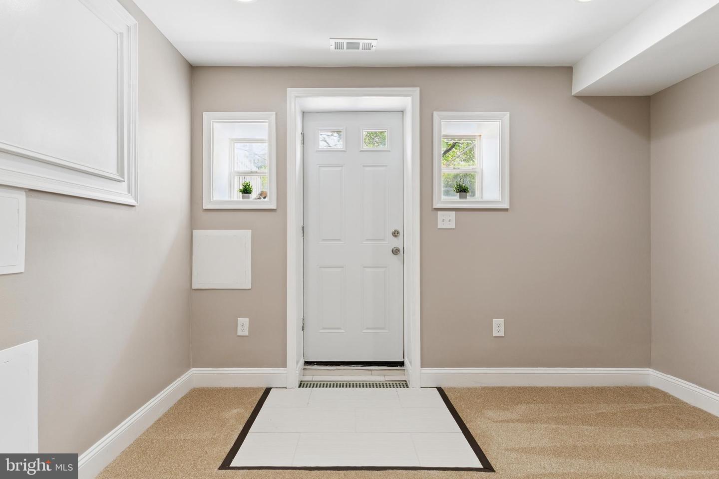 5411 2ND ST NW, WASHINGTON, District Of Columbia 20011, 3 Bedrooms Bedrooms, ,3 BathroomsBathrooms,Residential,For sale,5411 2ND ST NW,DCDC2209534 MLS # DCDC2209534
