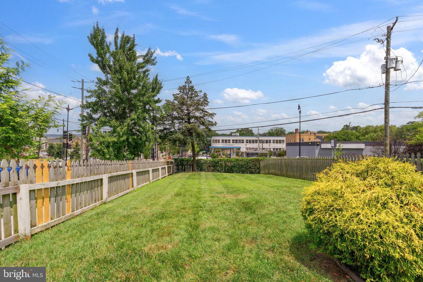 5411 2ND ST NW, WASHINGTON, District Of Columbia 20011, 3 Bedrooms Bedrooms, ,3 BathroomsBathrooms,Residential,For sale,5411 2ND ST NW,DCDC2209534 MLS # DCDC2209534