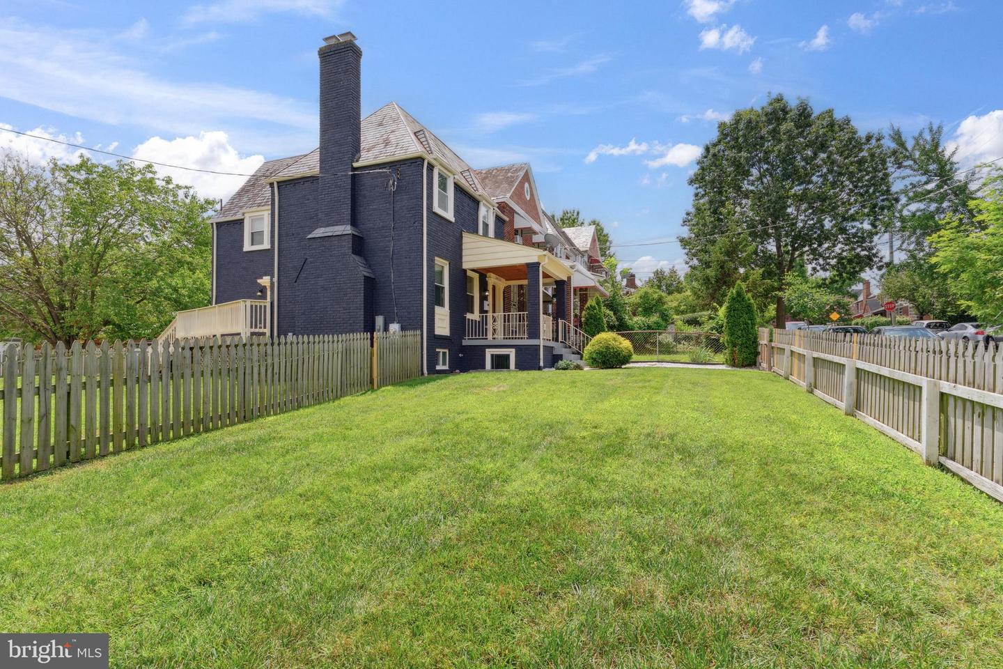 5411 2ND ST NW, WASHINGTON, District Of Columbia 20011, 3 Bedrooms Bedrooms, ,3 BathroomsBathrooms,Residential,For sale,5411 2ND ST NW,DCDC2209534 MLS # DCDC2209534