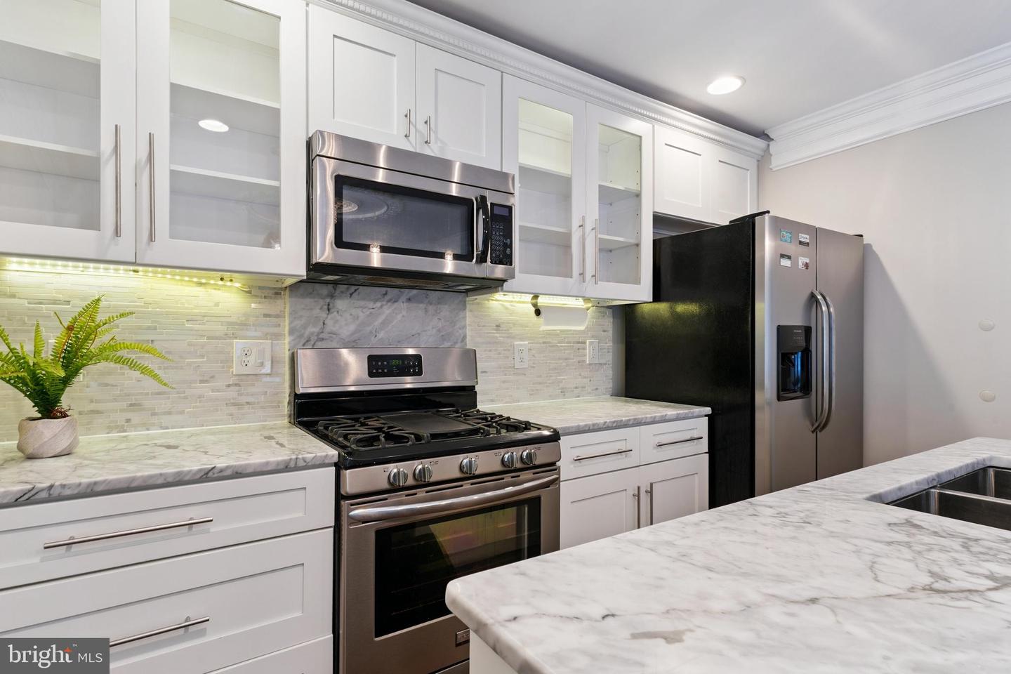 5411 2ND ST NW, WASHINGTON, District Of Columbia 20011, 3 Bedrooms Bedrooms, ,3 BathroomsBathrooms,Residential,For sale,5411 2ND ST NW,DCDC2209534 MLS # DCDC2209534
