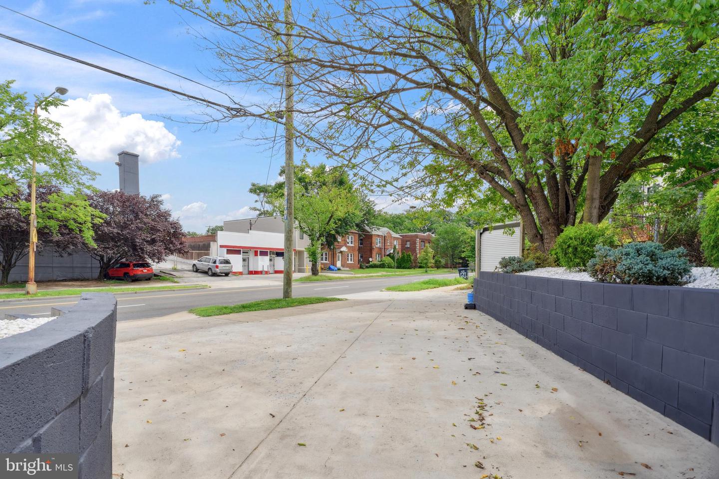 5411 2ND ST NW, WASHINGTON, District Of Columbia 20011, 3 Bedrooms Bedrooms, ,3 BathroomsBathrooms,Residential,For sale,5411 2ND ST NW,DCDC2209534 MLS # DCDC2209534