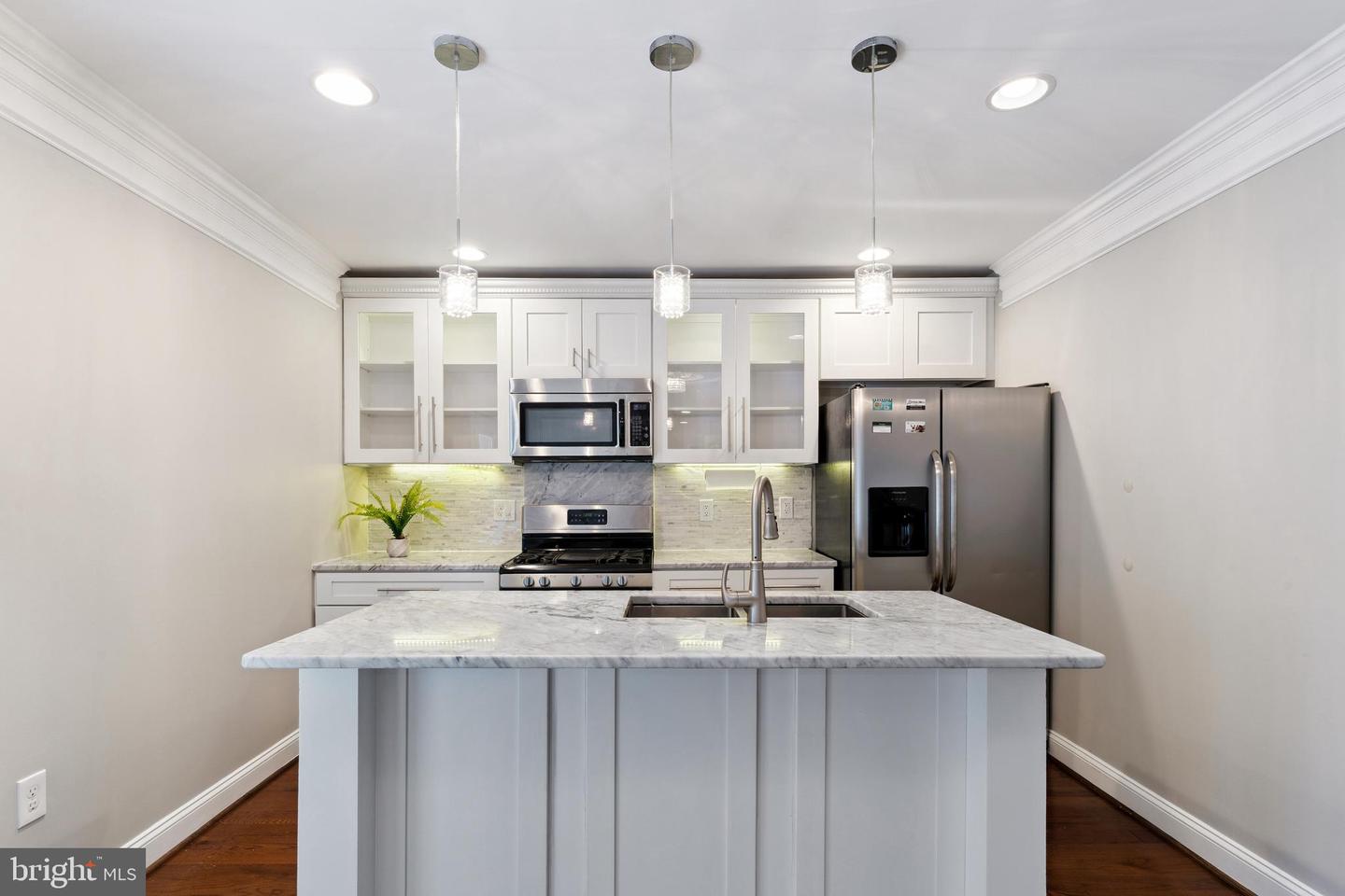 5411 2ND ST NW, WASHINGTON, District Of Columbia 20011, 3 Bedrooms Bedrooms, ,3 BathroomsBathrooms,Residential,For sale,5411 2ND ST NW,DCDC2209534 MLS # DCDC2209534
