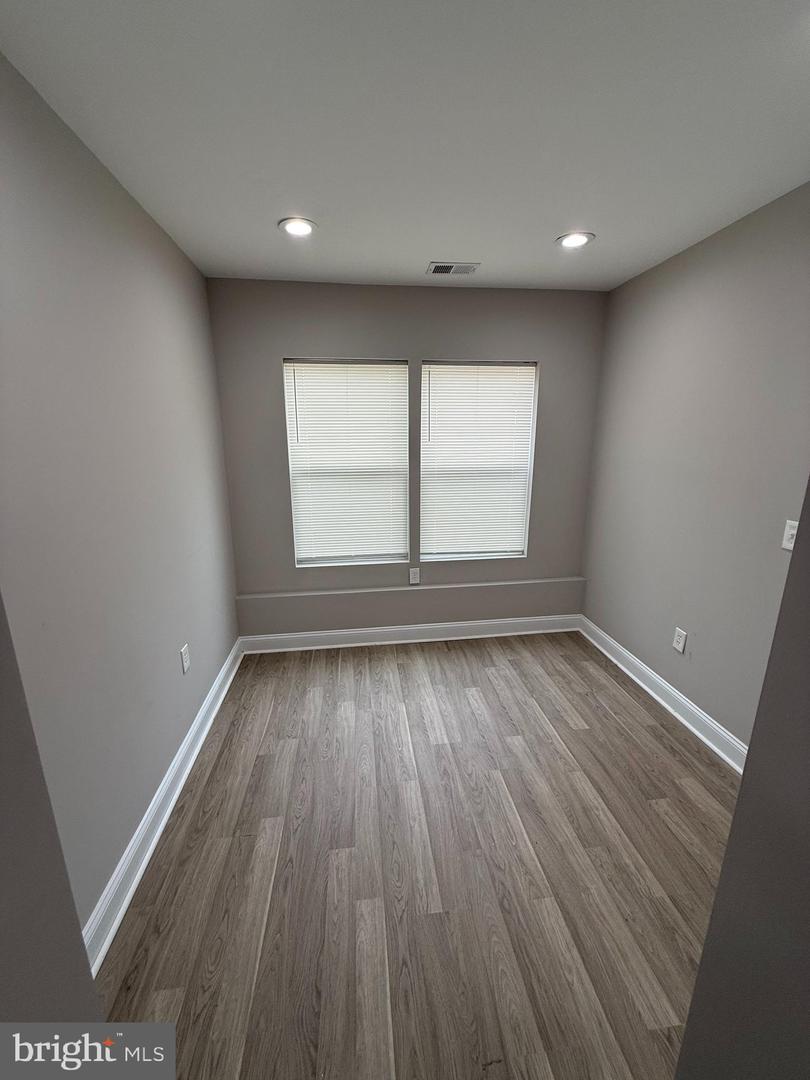 4902 MINNESOTA AVE NE, WASHINGTON, District Of Columbia 20019, 3 Bedrooms Bedrooms, 6 Rooms Rooms,2 BathroomsBathrooms,Residential,For sale,4902 MINNESOTA AVE NE,DCDC2209588 MLS # DCDC2209588