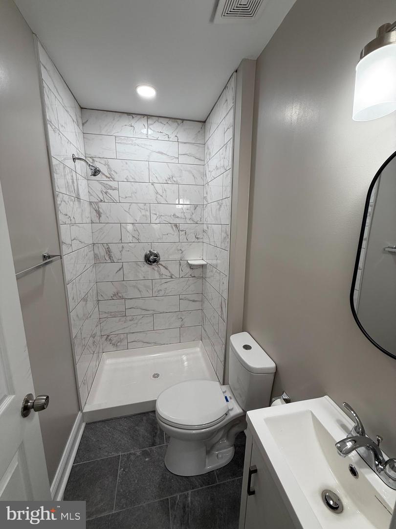 4902 MINNESOTA AVE NE, WASHINGTON, District Of Columbia 20019, 3 Bedrooms Bedrooms, 6 Rooms Rooms,2 BathroomsBathrooms,Residential,For sale,4902 MINNESOTA AVE NE,DCDC2209588 MLS # DCDC2209588