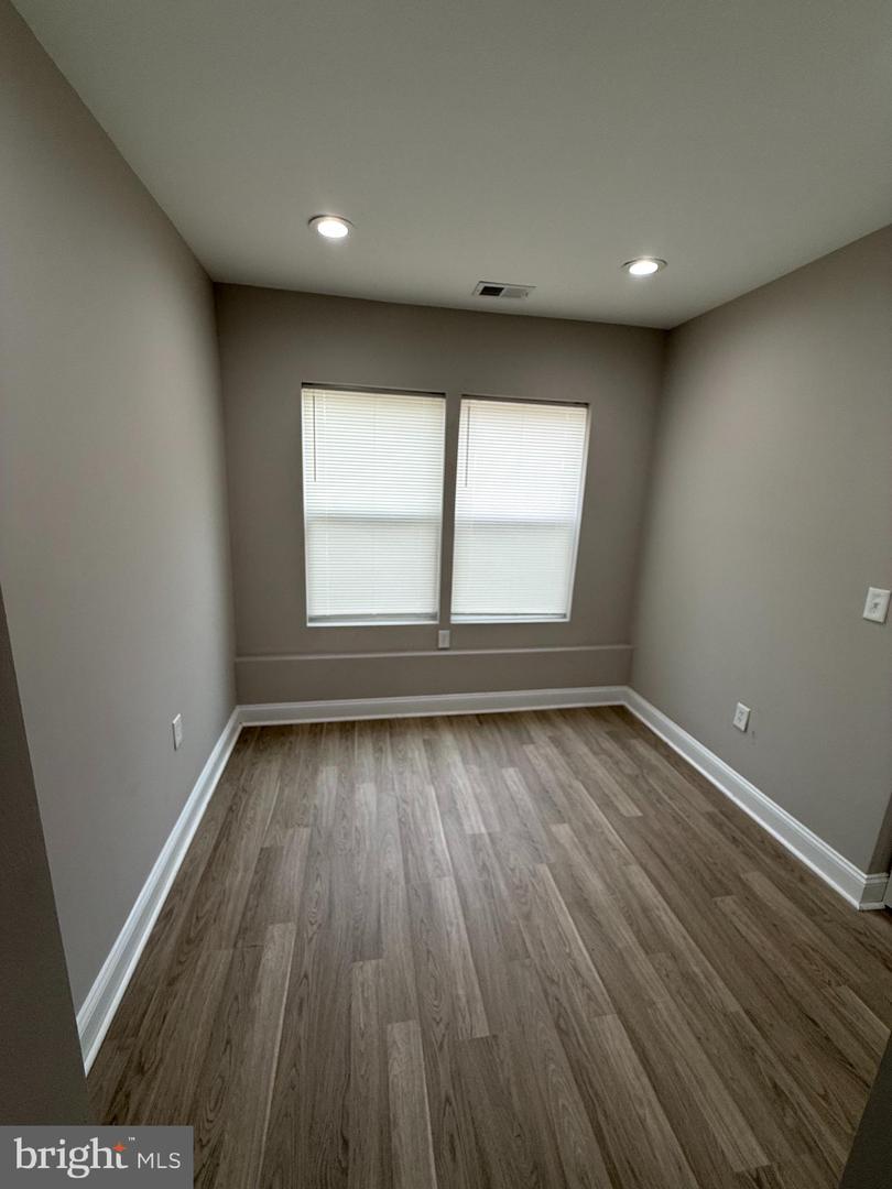 4902 MINNESOTA AVE NE, WASHINGTON, District Of Columbia 20019, 3 Bedrooms Bedrooms, 6 Rooms Rooms,2 BathroomsBathrooms,Residential,For sale,4902 MINNESOTA AVE NE,DCDC2209588 MLS # DCDC2209588