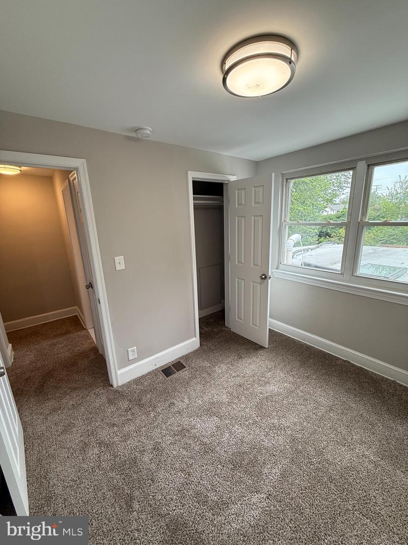 4902 MINNESOTA AVE NE, WASHINGTON, District Of Columbia 20019, 3 Bedrooms Bedrooms, 6 Rooms Rooms,2 BathroomsBathrooms,Residential,For sale,4902 MINNESOTA AVE NE,DCDC2209588 MLS # DCDC2209588
