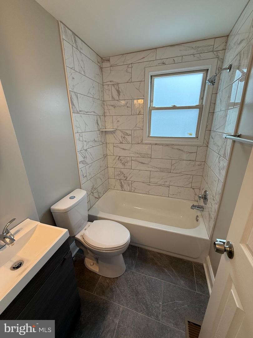 4902 MINNESOTA AVE NE, WASHINGTON, District Of Columbia 20019, 3 Bedrooms Bedrooms, 6 Rooms Rooms,2 BathroomsBathrooms,Residential,For sale,4902 MINNESOTA AVE NE,DCDC2209588 MLS # DCDC2209588
