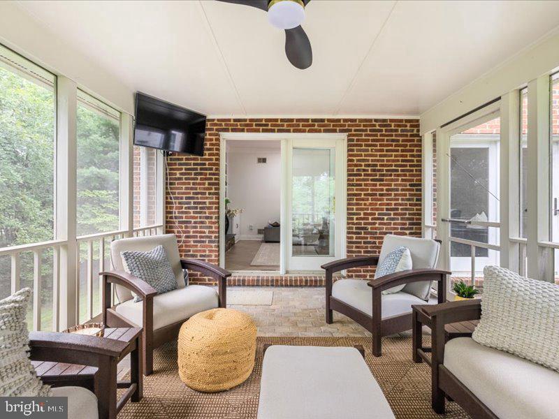 247 MCGUIRE RD, WINCHESTER, Virginia 22603, 4 Bedrooms Bedrooms, ,2 BathroomsBathrooms,Residential,For sale,247 MCGUIRE RD,VAFV2035358 MLS # VAFV2035358