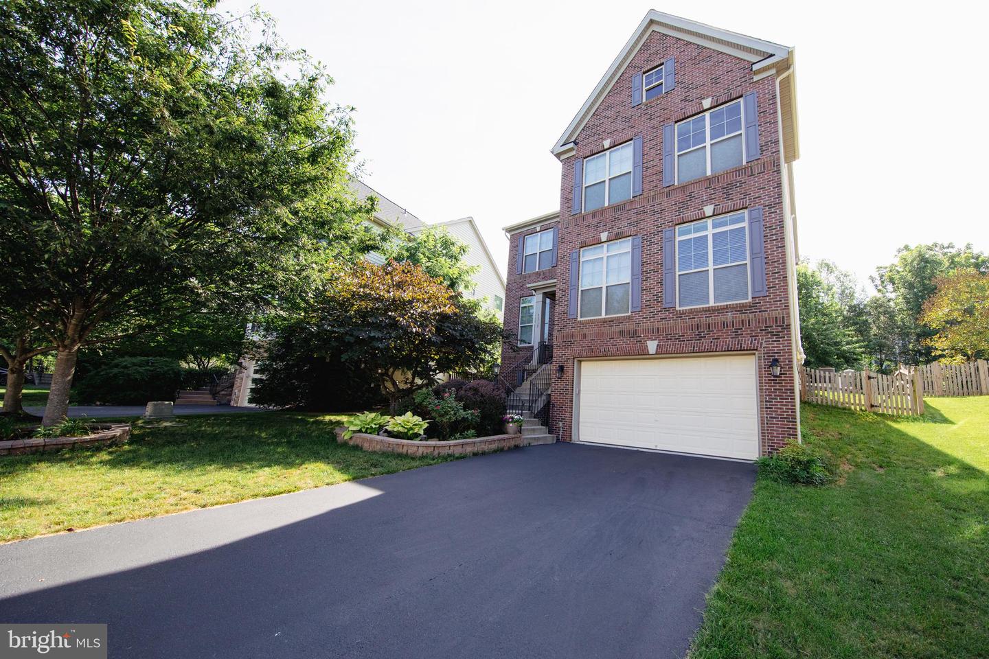 42739 MACAULEY PL, ASHBURN, Virginia 20148, 5 Bedrooms Bedrooms, ,4 BathroomsBathrooms,Residential,For sale,42739 MACAULEY PL,VALO2101634 MLS # VALO2101634