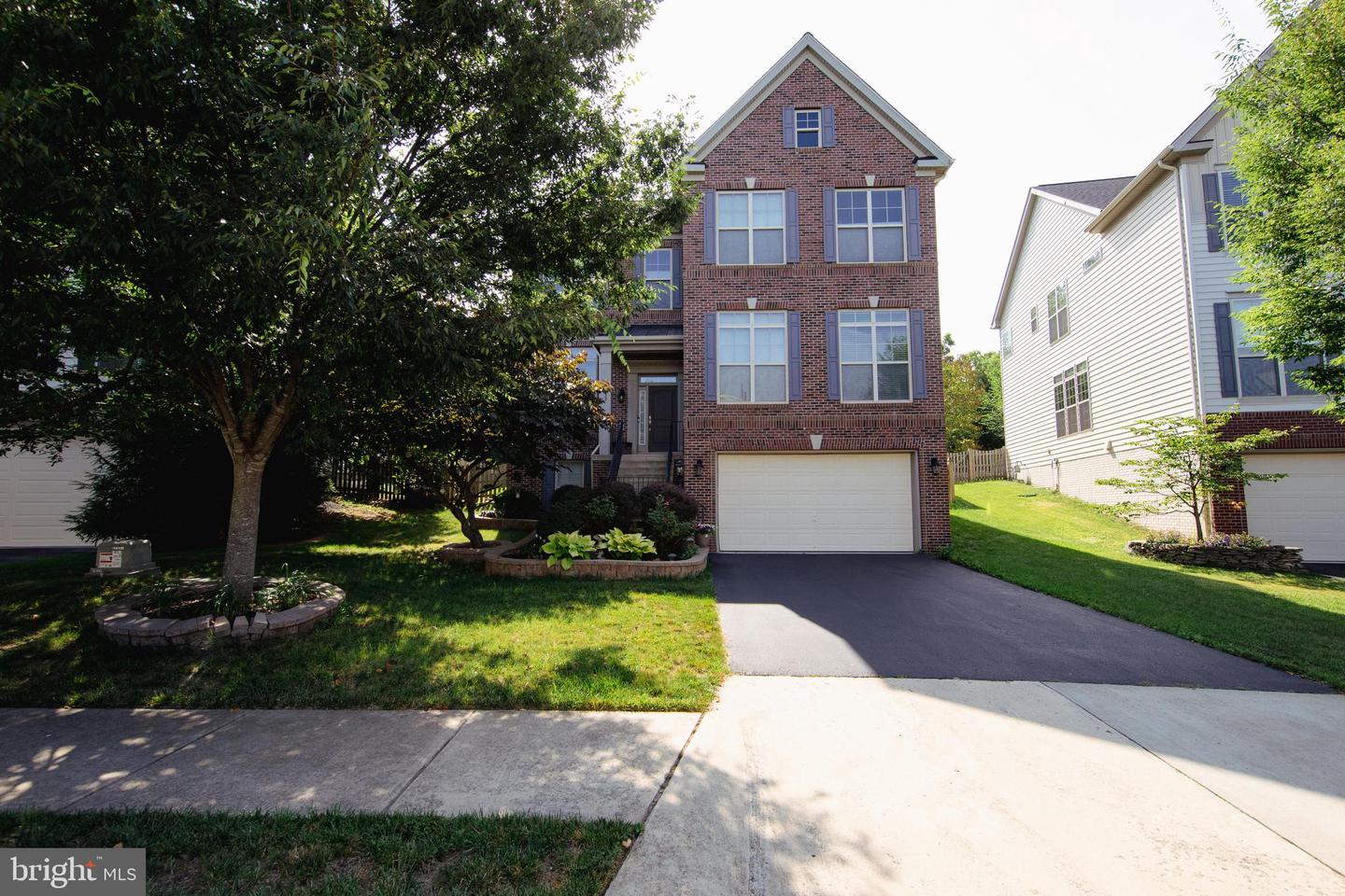 42739 MACAULEY PL, ASHBURN, Virginia 20148, 5 Bedrooms Bedrooms, ,4 BathroomsBathrooms,Residential,For sale,42739 MACAULEY PL,VALO2101634 MLS # VALO2101634
