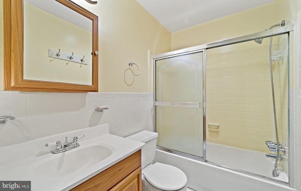 7671 CALLAN DR, MANASSAS, Virginia 20109, 3 Bedrooms Bedrooms, ,1 BathroomBathrooms,Residential,For sale,7671 CALLAN DR,VAPW2098912 MLS # VAPW2098912