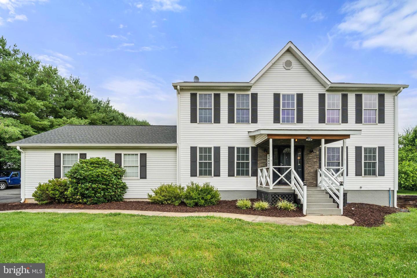 34444 LEESBURG PIKE, ROUND HILL, Virginia 20141, 4 Bedrooms Bedrooms, ,2 BathroomsBathrooms,Residential,For sale,34444 LEESBURG PIKE,VALO2101664 MLS # VALO2101664