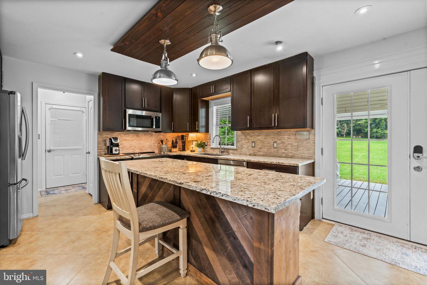 34444 LEESBURG PIKE, ROUND HILL, Virginia 20141, 4 Bedrooms Bedrooms, ,2 BathroomsBathrooms,Residential,For sale,34444 LEESBURG PIKE,VALO2101664 MLS # VALO2101664
