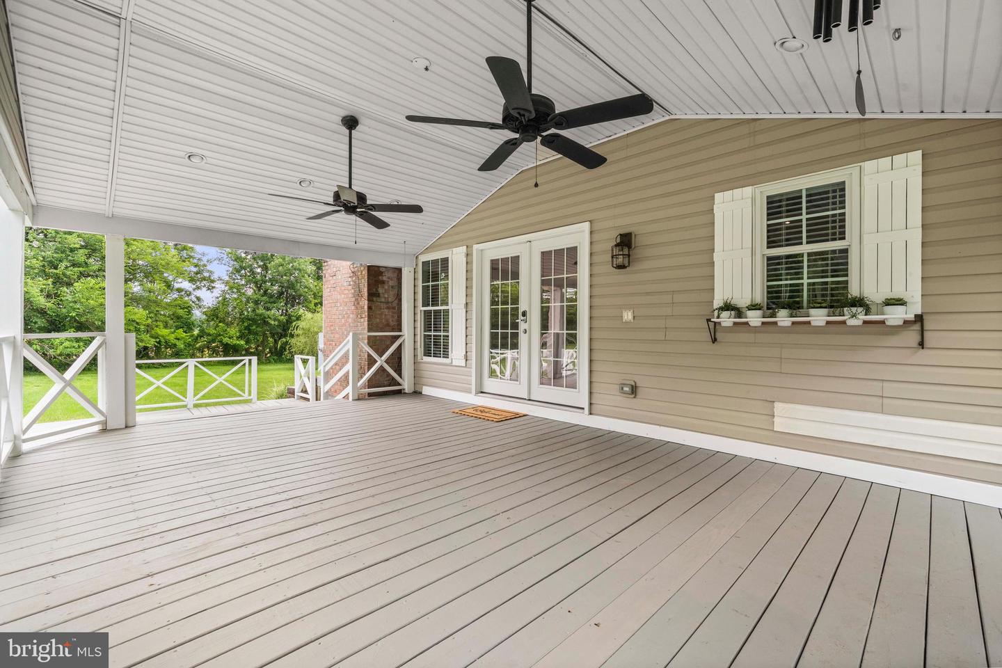 34444 LEESBURG PIKE, ROUND HILL, Virginia 20141, 4 Bedrooms Bedrooms, ,2 BathroomsBathrooms,Residential,For sale,34444 LEESBURG PIKE,VALO2101664 MLS # VALO2101664