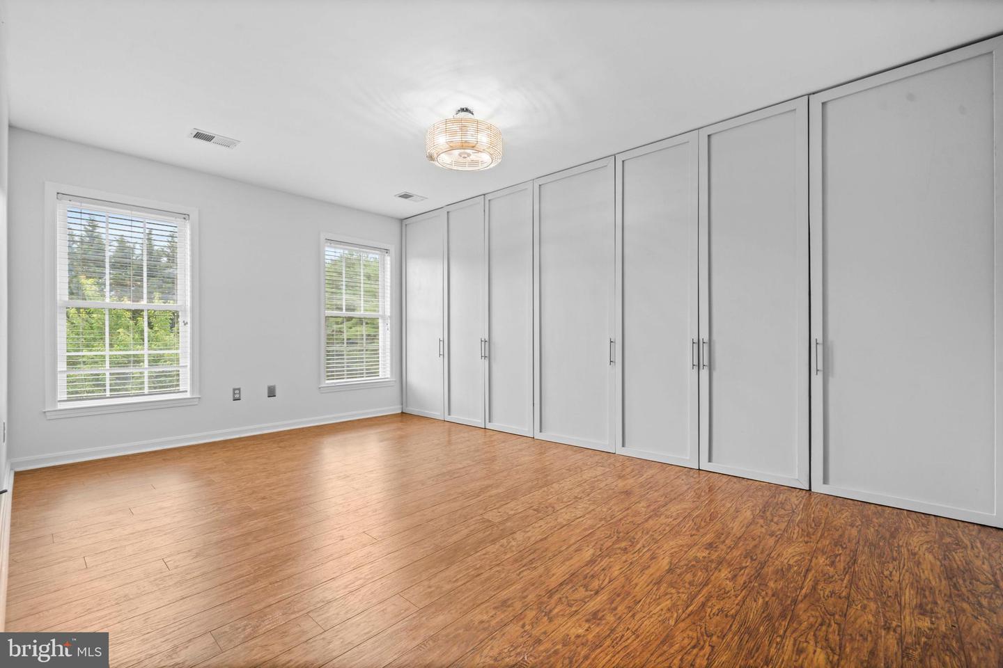 34444 LEESBURG PIKE, ROUND HILL, Virginia 20141, 4 Bedrooms Bedrooms, ,2 BathroomsBathrooms,Residential,For sale,34444 LEESBURG PIKE,VALO2101664 MLS # VALO2101664
