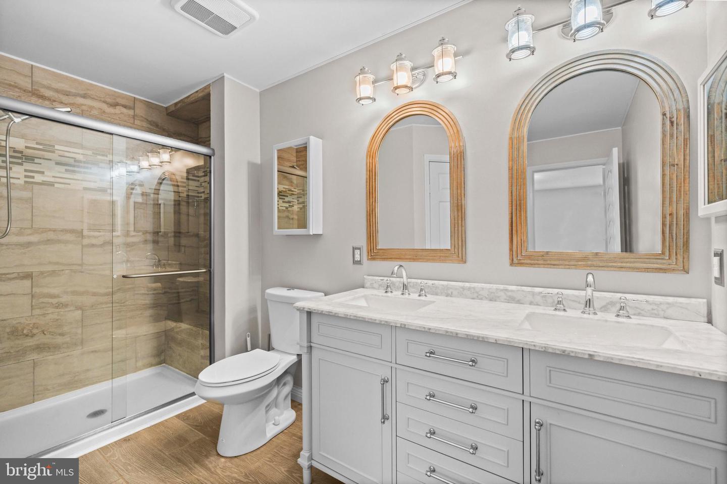 34444 LEESBURG PIKE, ROUND HILL, Virginia 20141, 4 Bedrooms Bedrooms, ,2 BathroomsBathrooms,Residential,For sale,34444 LEESBURG PIKE,VALO2101664 MLS # VALO2101664