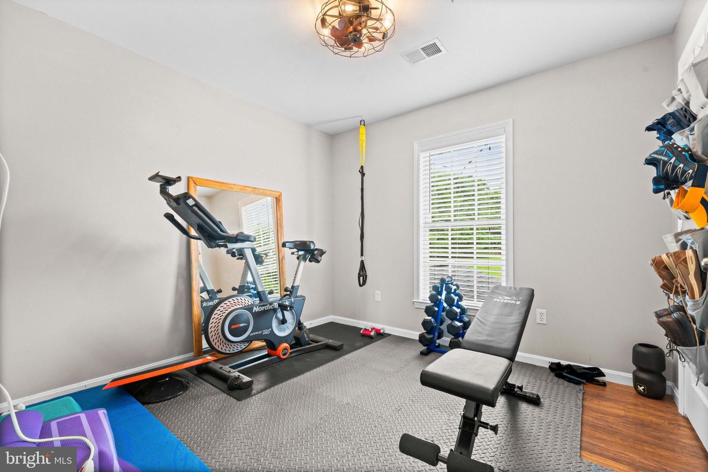 34444 LEESBURG PIKE, ROUND HILL, Virginia 20141, 4 Bedrooms Bedrooms, ,2 BathroomsBathrooms,Residential,For sale,34444 LEESBURG PIKE,VALO2101664 MLS # VALO2101664
