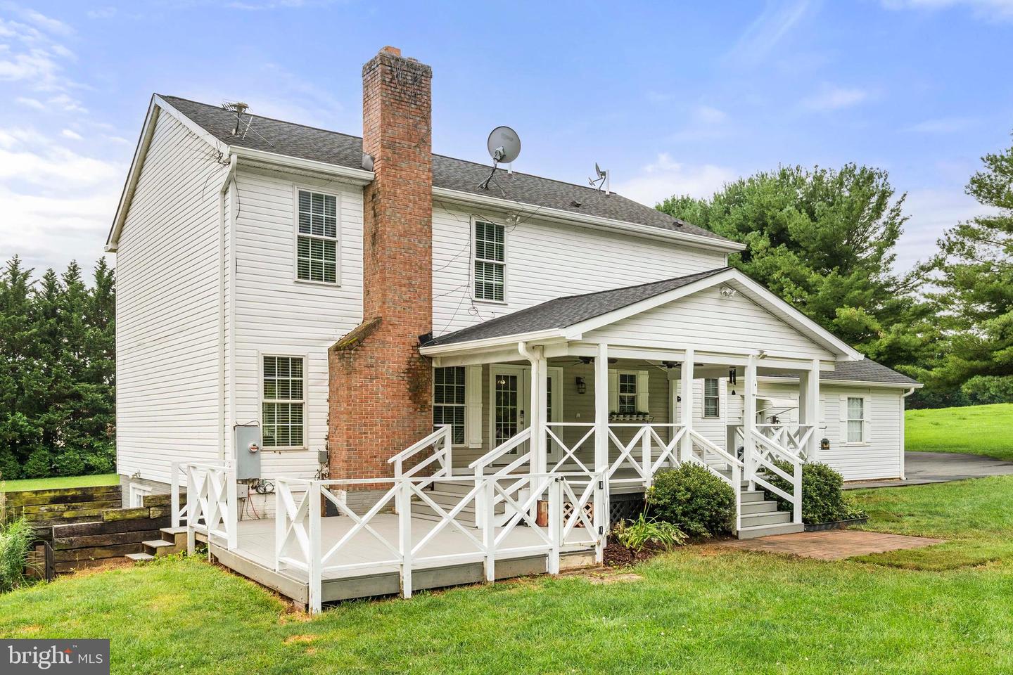 34444 LEESBURG PIKE, ROUND HILL, Virginia 20141, 4 Bedrooms Bedrooms, ,2 BathroomsBathrooms,Residential,For sale,34444 LEESBURG PIKE,VALO2101664 MLS # VALO2101664
