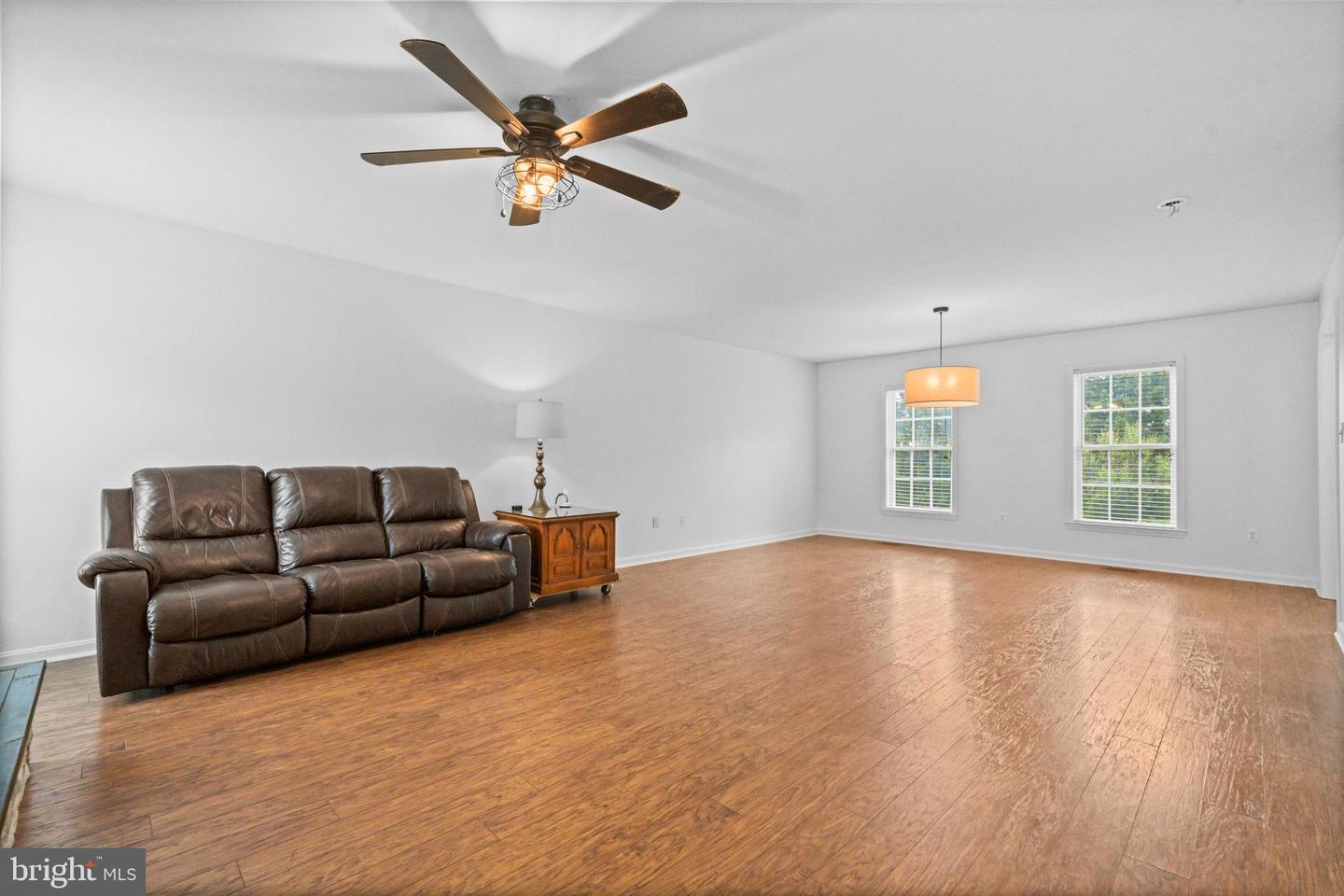 34444 LEESBURG PIKE, ROUND HILL, Virginia 20141, 4 Bedrooms Bedrooms, ,2 BathroomsBathrooms,Residential,For sale,34444 LEESBURG PIKE,VALO2101664 MLS # VALO2101664