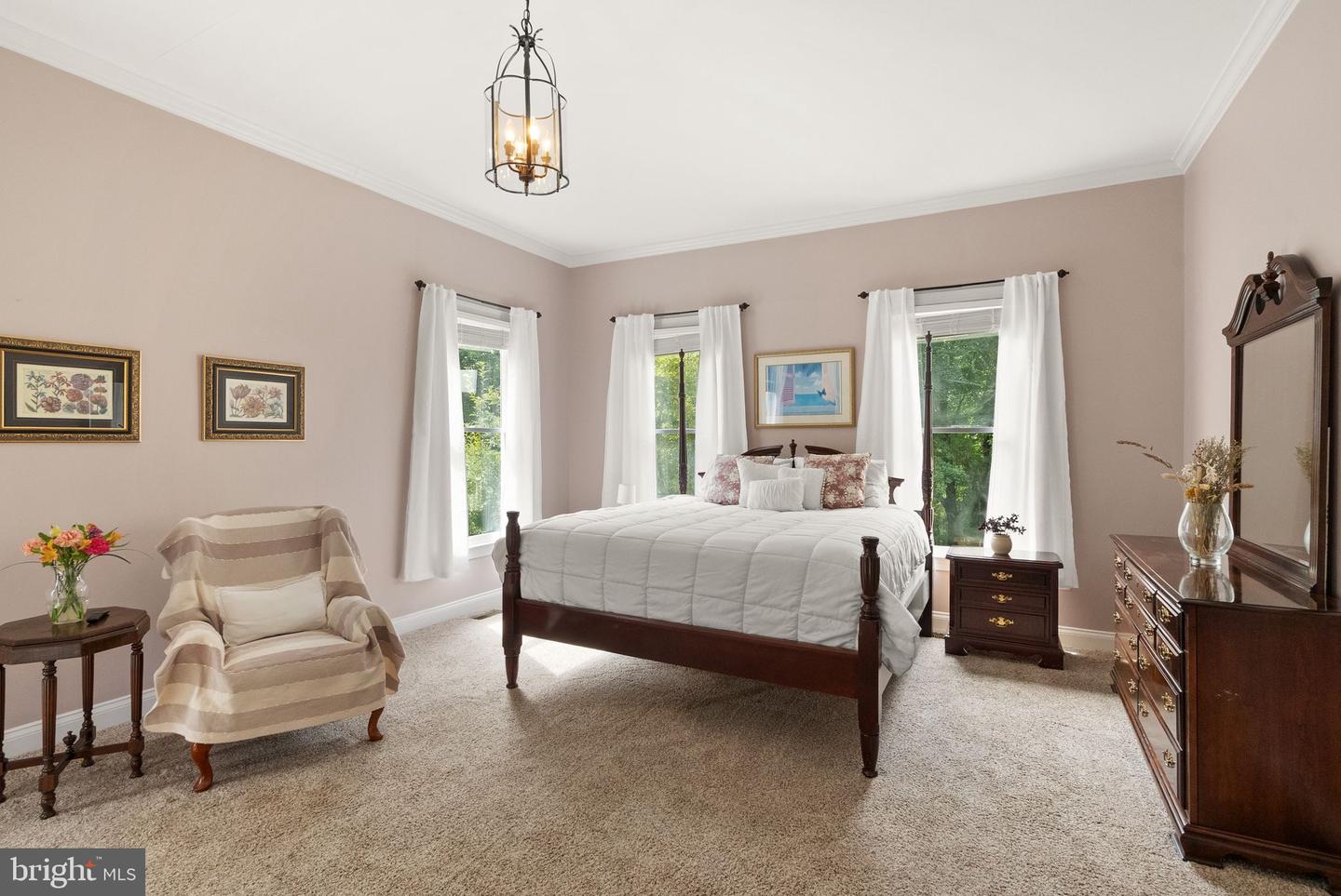 16720 SOMMERTIME LN, HAMILTON, Virginia 20158, 6 Bedrooms Bedrooms, ,5 BathroomsBathrooms,Residential,For sale,16720 SOMMERTIME LN,VALO2101706 MLS # VALO2101706