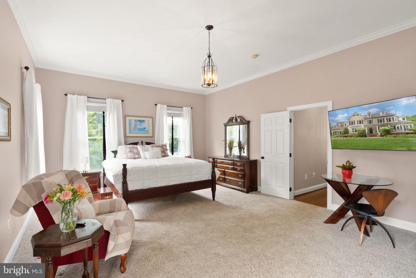16720 SOMMERTIME LN, HAMILTON, Virginia 20158, 6 Bedrooms Bedrooms, ,5 BathroomsBathrooms,Residential,For sale,16720 SOMMERTIME LN,VALO2101706 MLS # VALO2101706