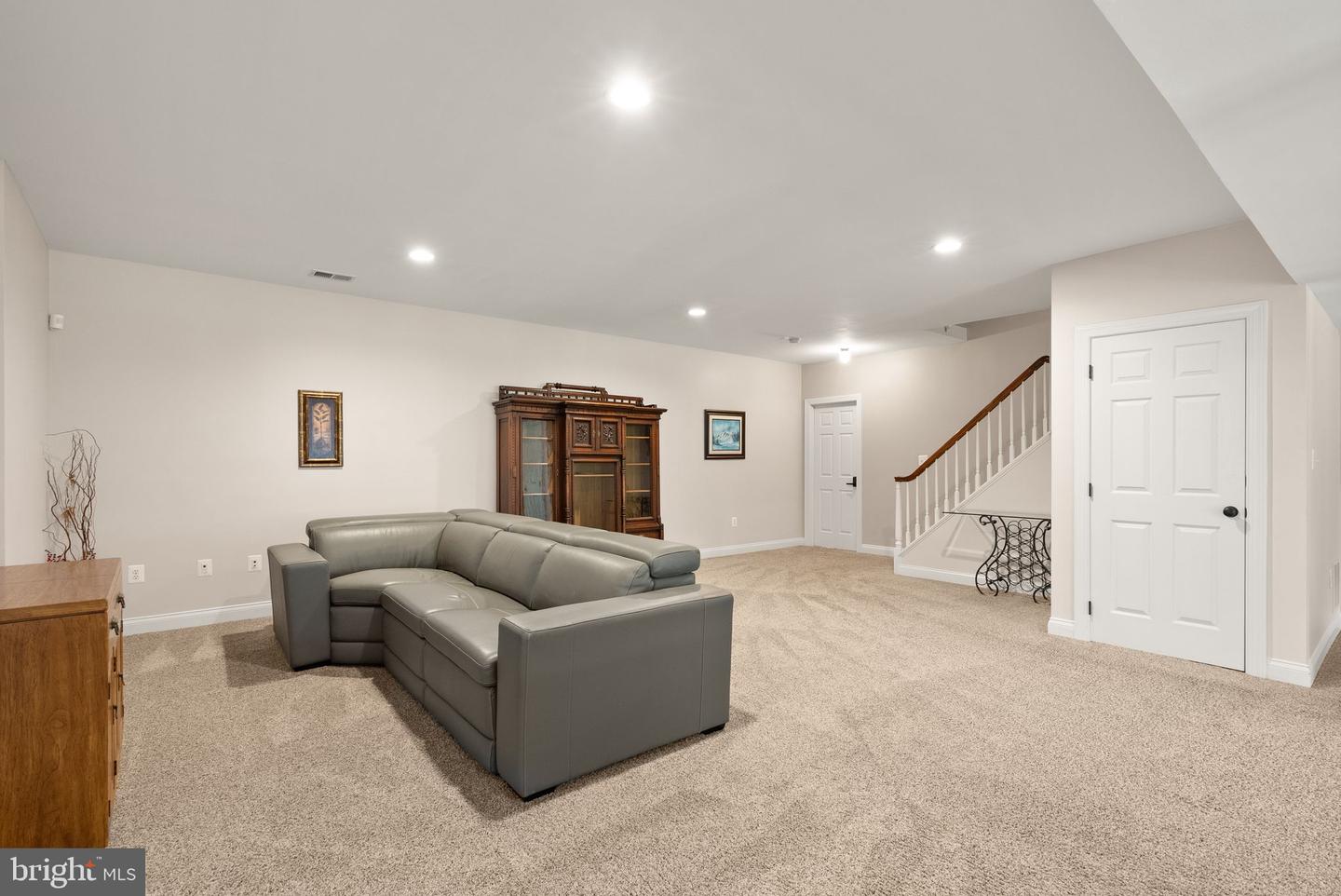 16720 SOMMERTIME LN, HAMILTON, Virginia 20158, 6 Bedrooms Bedrooms, ,5 BathroomsBathrooms,Residential,For sale,16720 SOMMERTIME LN,VALO2101706 MLS # VALO2101706