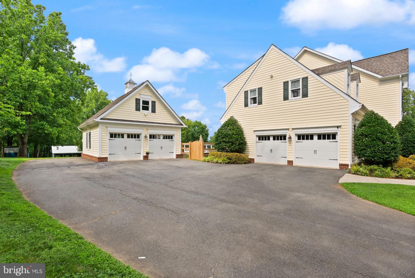 16720 SOMMERTIME LN, HAMILTON, Virginia 20158, 6 Bedrooms Bedrooms, ,5 BathroomsBathrooms,Residential,For sale,16720 SOMMERTIME LN,VALO2101706 MLS # VALO2101706