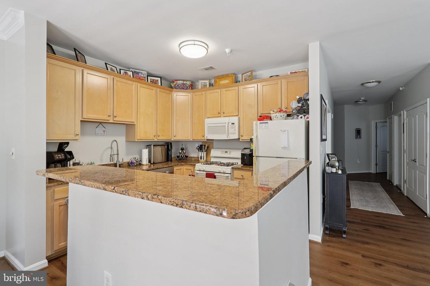 1621 LADUE CT #104, WOODBRIDGE, Virginia 22191, 2 Bedrooms Bedrooms, ,2 BathroomsBathrooms,Residential,For sale,1621 LADUE CT #104,VAPW2098974 MLS # VAPW2098974