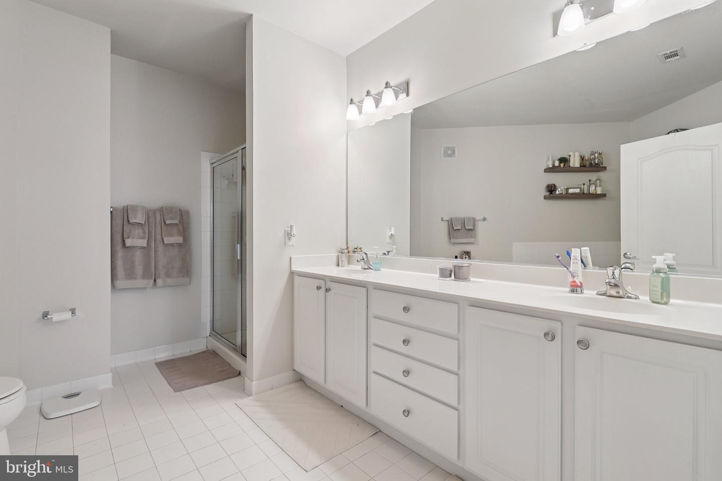 1621 LADUE CT #104, WOODBRIDGE, Virginia 22191, 2 Bedrooms Bedrooms, ,2 BathroomsBathrooms,Residential,For sale,1621 LADUE CT #104,VAPW2098974 MLS # VAPW2098974