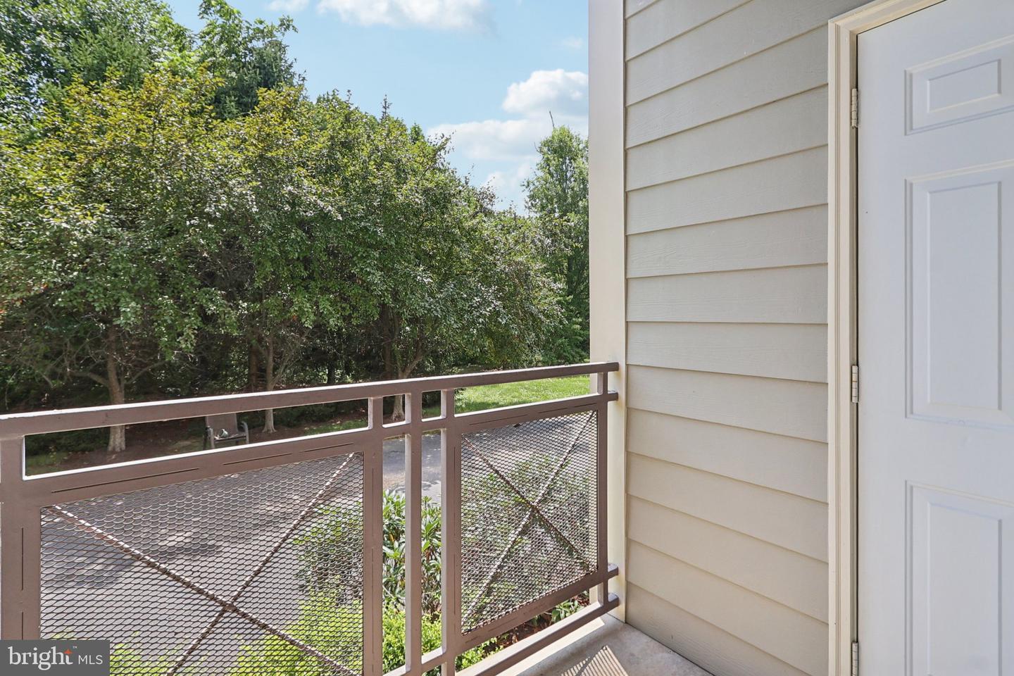 1621 LADUE CT #104, WOODBRIDGE, Virginia 22191, 2 Bedrooms Bedrooms, ,2 BathroomsBathrooms,Residential,For sale,1621 LADUE CT #104,VAPW2098974 MLS # VAPW2098974