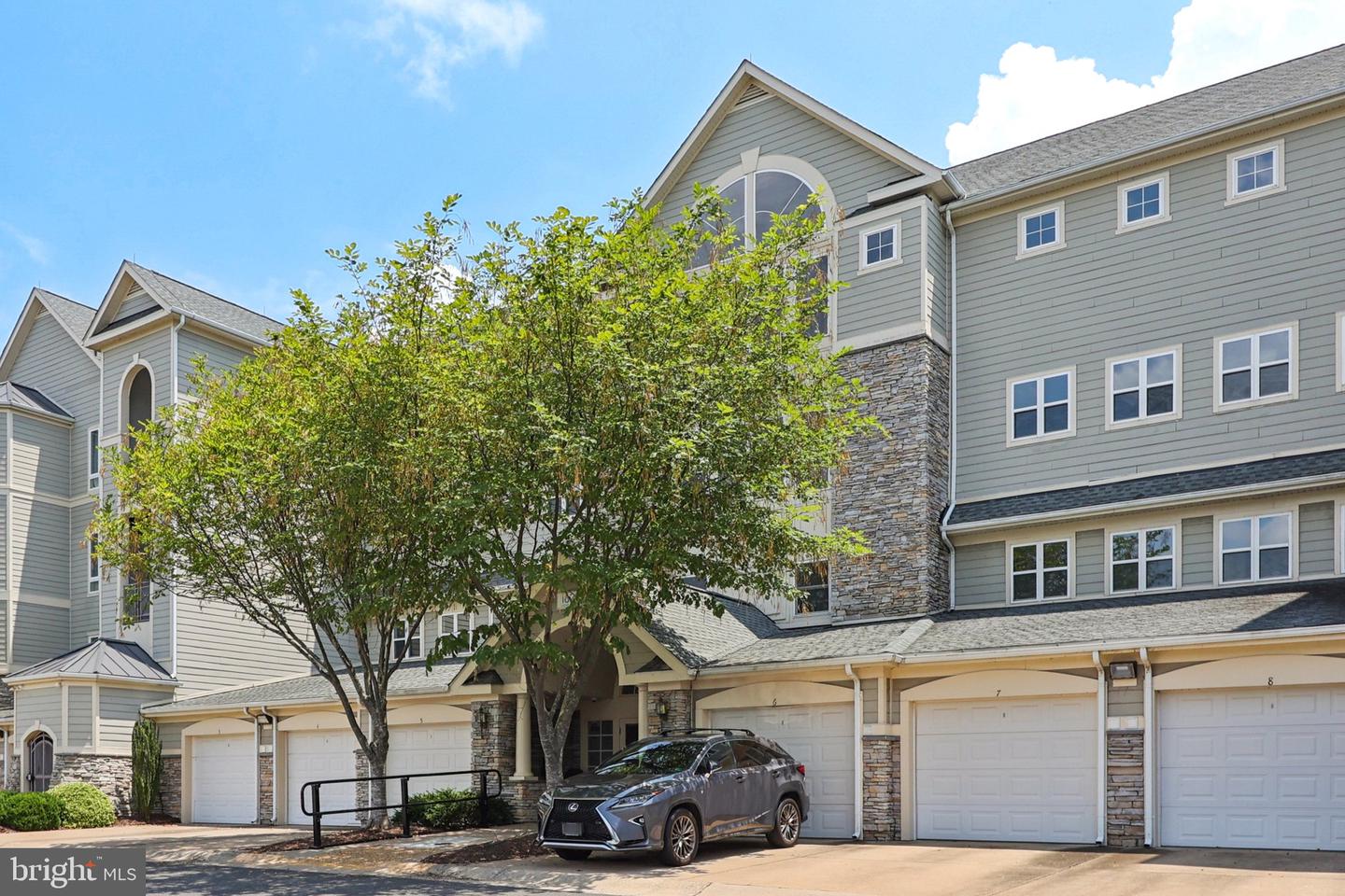 1621 LADUE CT #104, WOODBRIDGE, Virginia 22191, 2 Bedrooms Bedrooms, ,2 BathroomsBathrooms,Residential,For sale,1621 LADUE CT #104,VAPW2098974 MLS # VAPW2098974