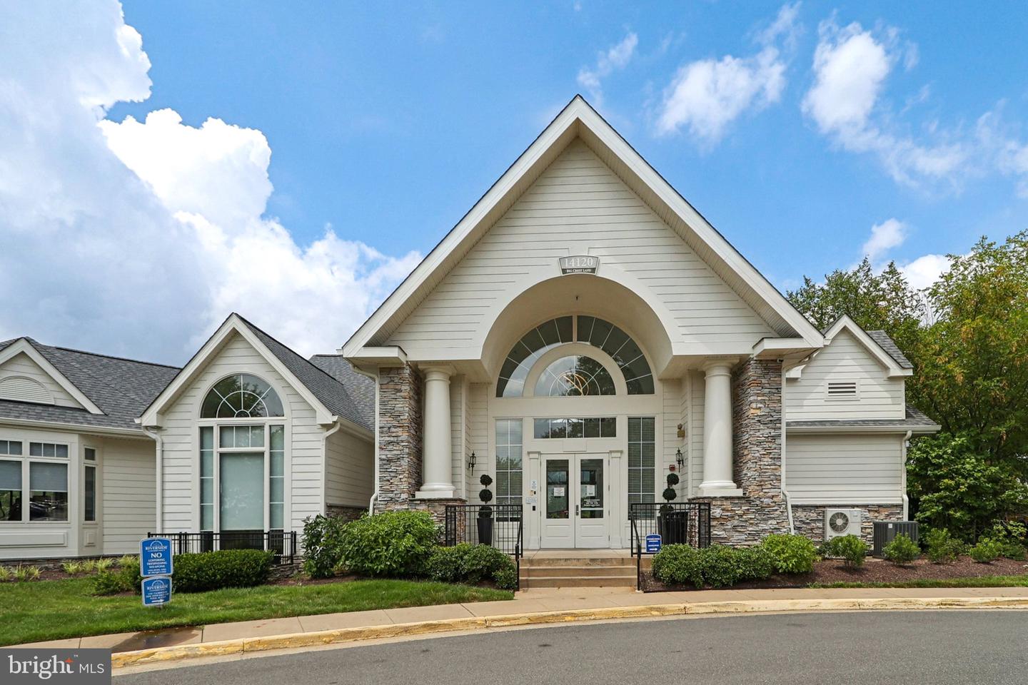 1621 LADUE CT #104, WOODBRIDGE, Virginia 22191, 2 Bedrooms Bedrooms, ,2 BathroomsBathrooms,Residential,For sale,1621 LADUE CT #104,VAPW2098974 MLS # VAPW2098974