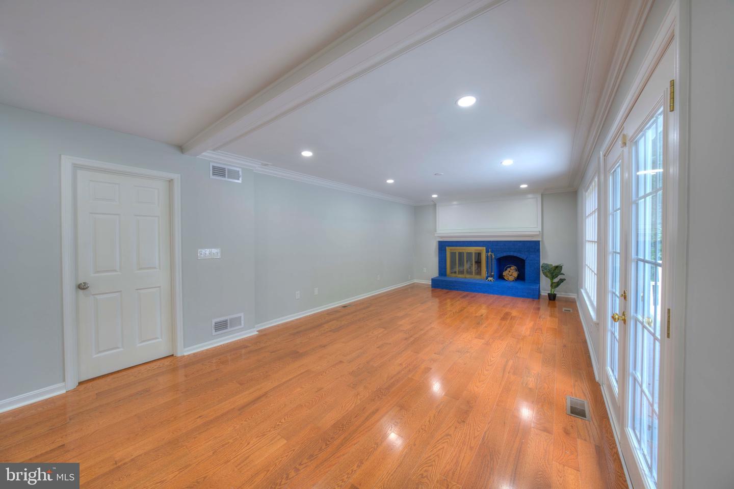 1566 OLD EATON LN, RESTON, Virginia 20194, 4 Bedrooms Bedrooms, ,3 BathroomsBathrooms,Residential,For sale,1566 OLD EATON LN,VAFX2254540 MLS # VAFX2254540