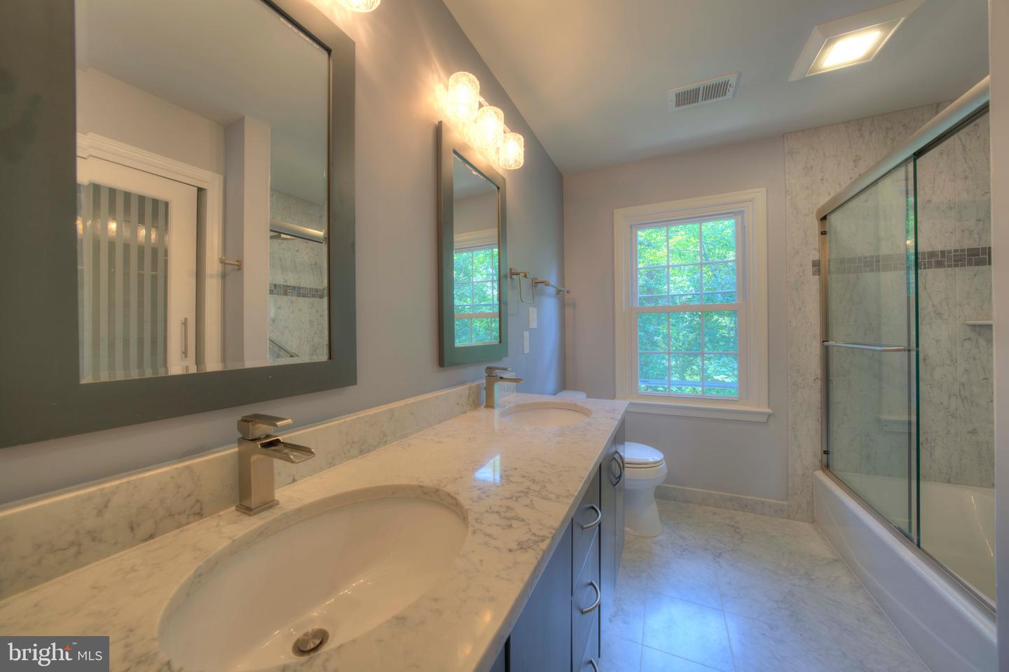 1566 OLD EATON LN, RESTON, Virginia 20194, 4 Bedrooms Bedrooms, ,3 BathroomsBathrooms,Residential,For sale,1566 OLD EATON LN,VAFX2254540 MLS # VAFX2254540