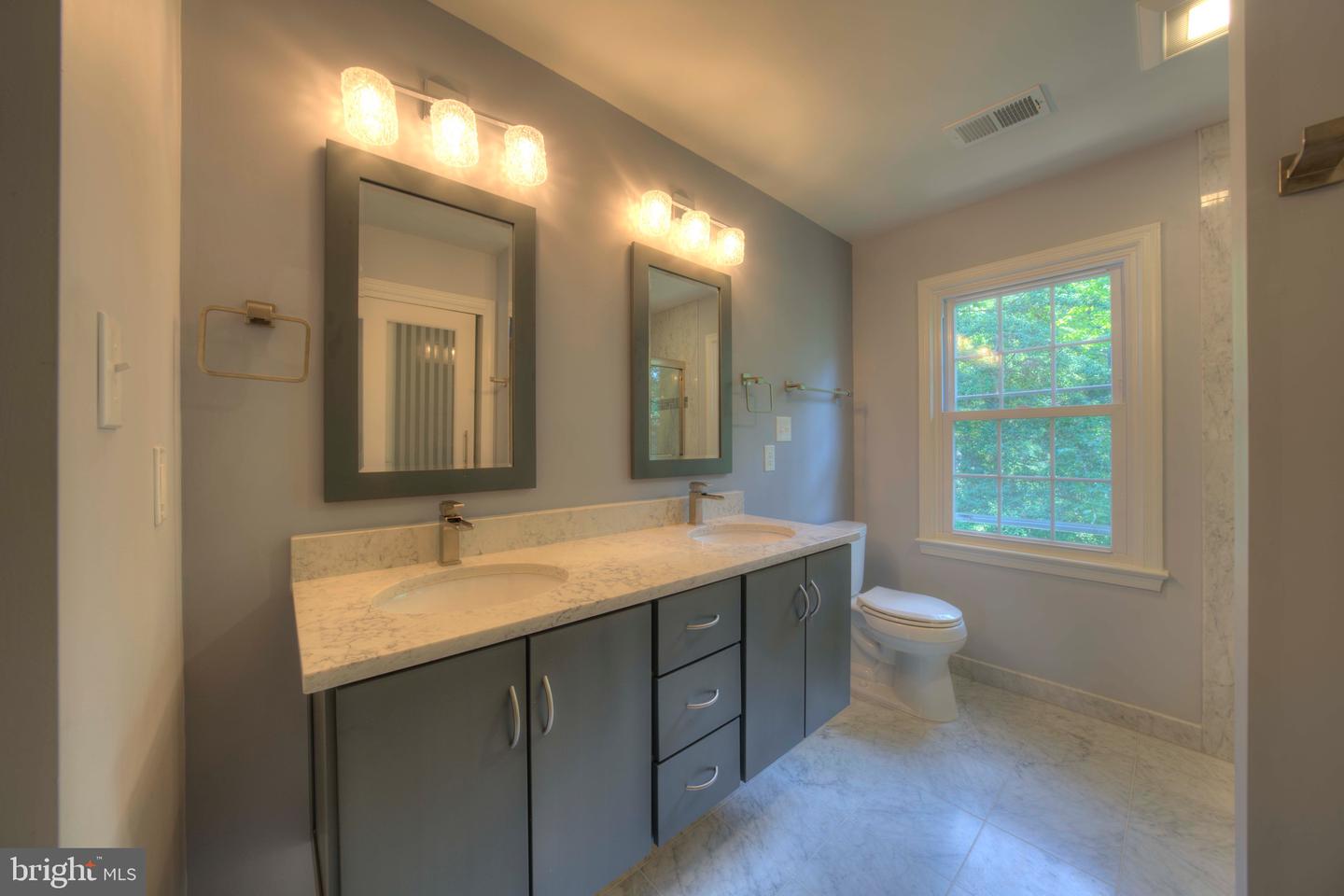 1566 OLD EATON LN, RESTON, Virginia 20194, 4 Bedrooms Bedrooms, ,3 BathroomsBathrooms,Residential,For sale,1566 OLD EATON LN,VAFX2254540 MLS # VAFX2254540