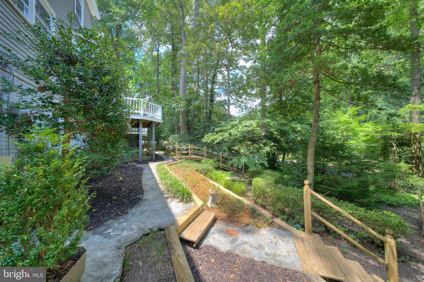 1566 OLD EATON LN, RESTON, Virginia 20194, 4 Bedrooms Bedrooms, ,3 BathroomsBathrooms,Residential,For sale,1566 OLD EATON LN,VAFX2254540 MLS # VAFX2254540