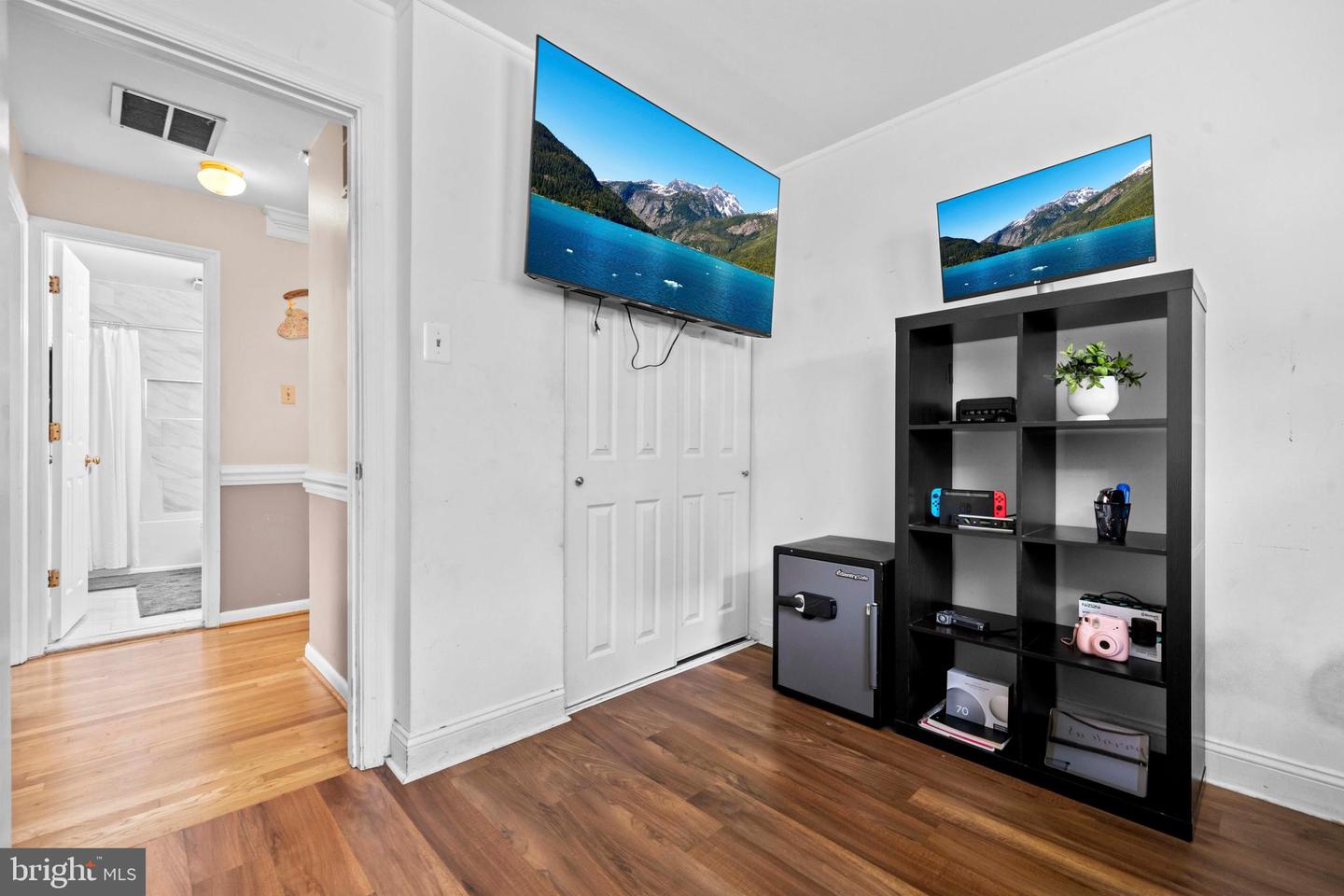 4507 TIPTON LN, ALEXANDRIA, Virginia 22310, 6 Bedrooms Bedrooms, ,2 BathroomsBathrooms,Residential,For sale,4507 TIPTON LN,VAFX2254606 MLS # VAFX2254606