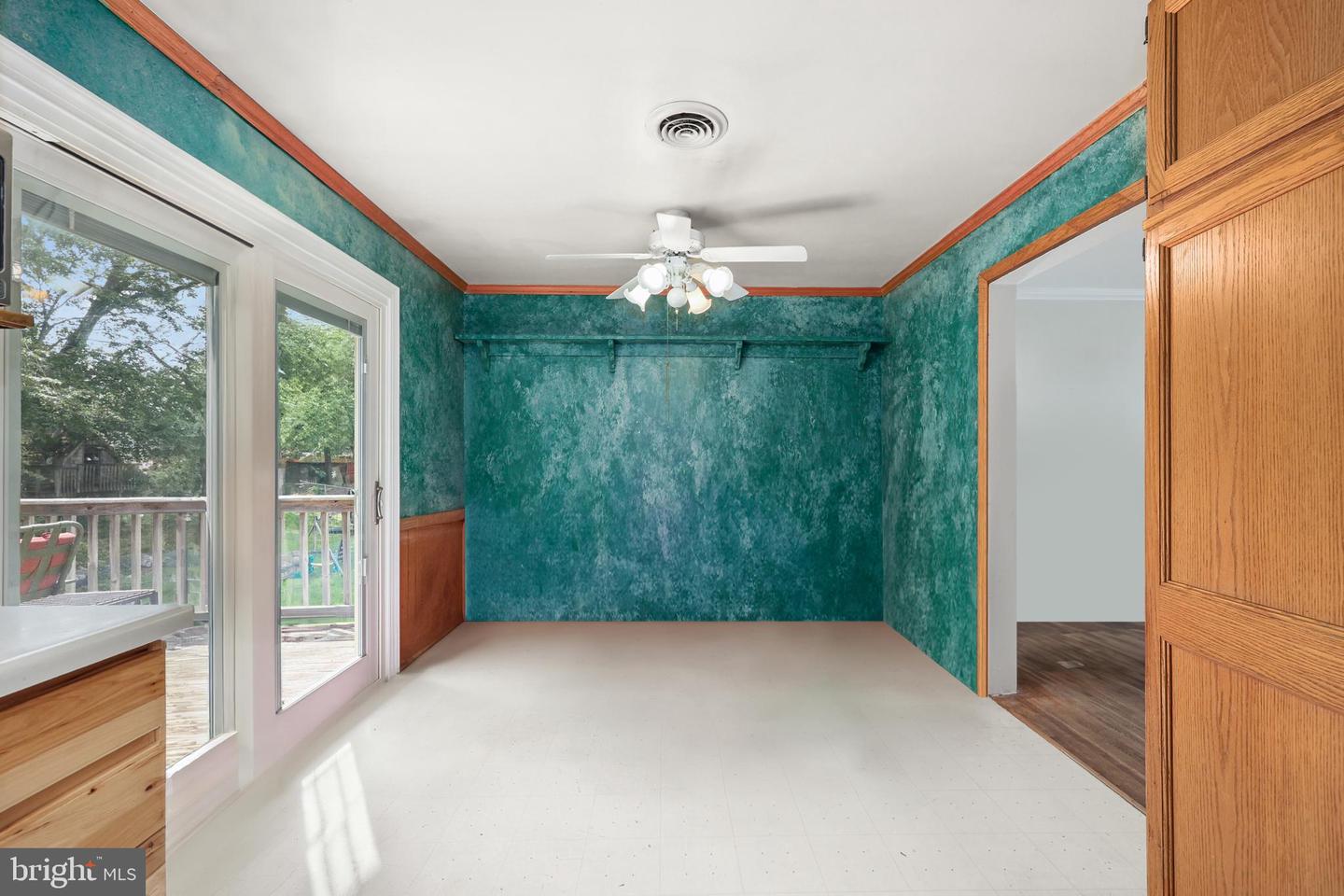 15114 CALEXICO LN, WOODBRIDGE, Virginia 22193, 4 Bedrooms Bedrooms, ,2 BathroomsBathrooms,Residential,For sale,15114 CALEXICO LN,VAPW2098864 MLS # VAPW2098864