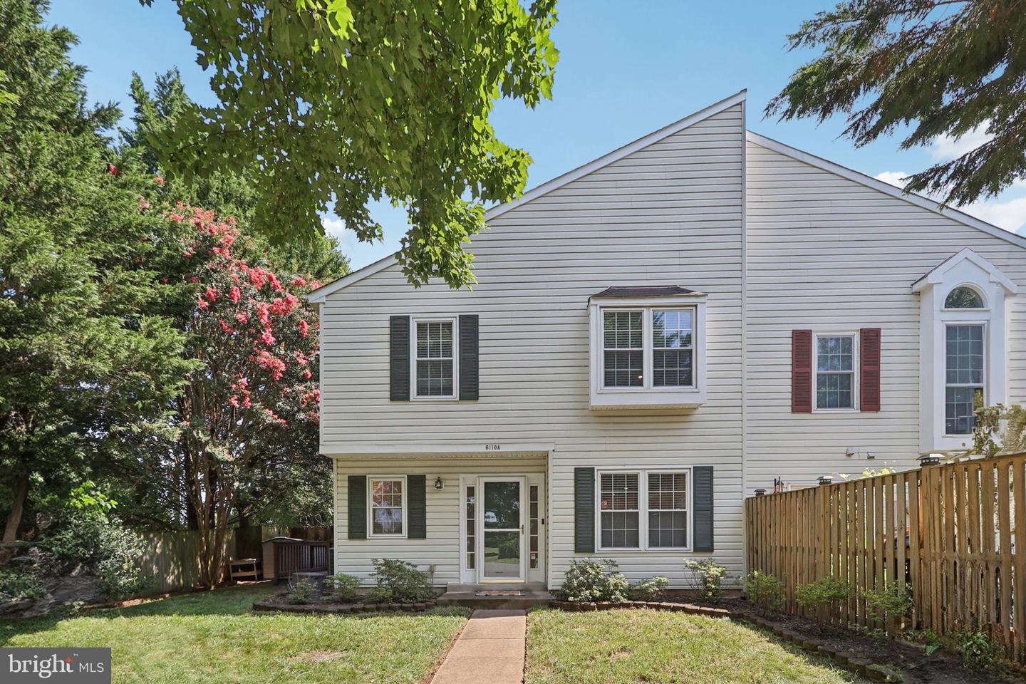 6110-A HOSKINS HOLLOW CIR, CENTREVILLE, Virginia 20121, 3 Bedrooms Bedrooms, ,2 BathroomsBathrooms,Residential,For sale,6110-A HOSKINS HOLLOW CIR,VAFX2254708 MLS # VAFX2254708