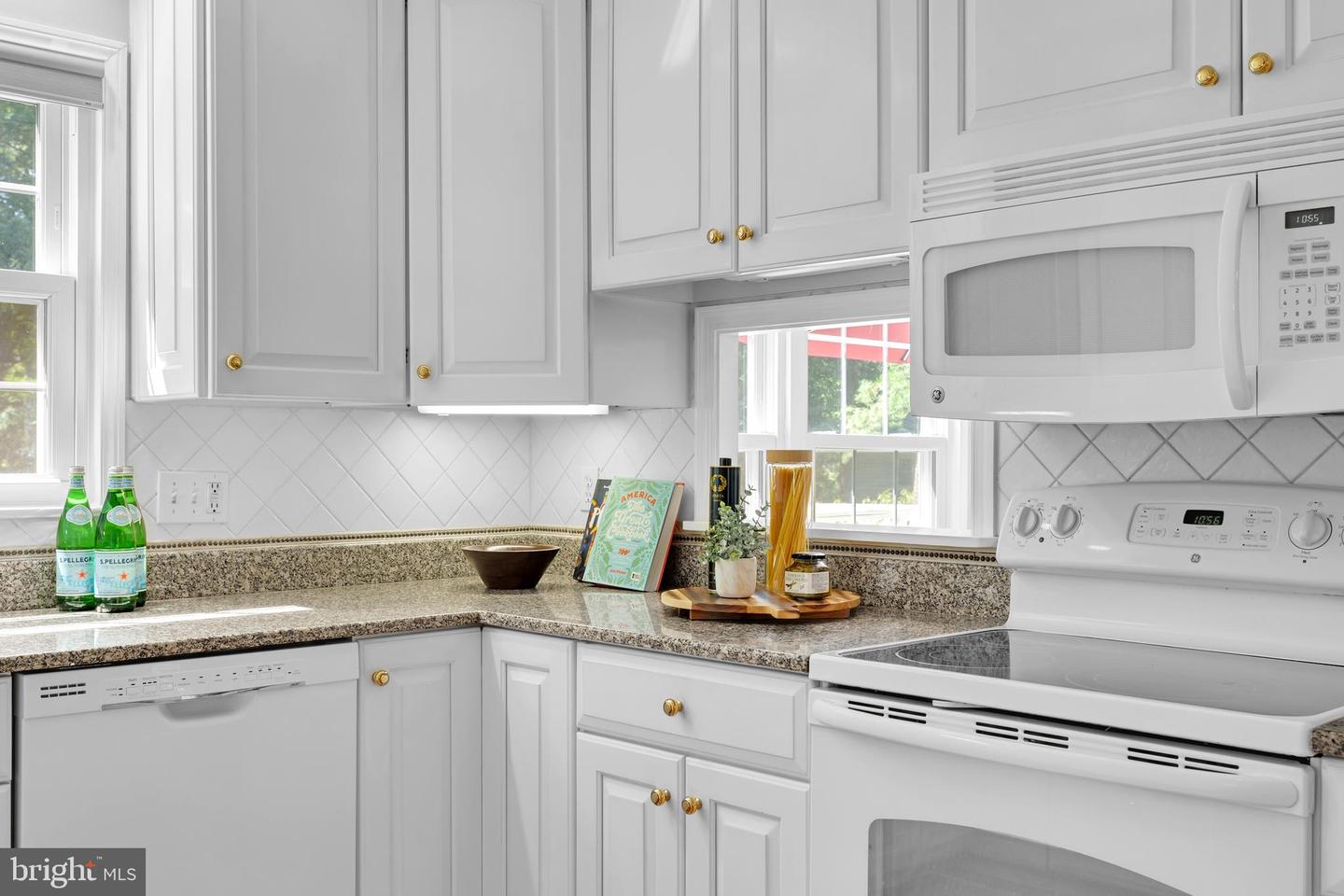 8618 GATESHEAD RD, ALEXANDRIA, Virginia 22309, 4 Bedrooms Bedrooms, ,2 BathroomsBathrooms,Residential,For sale,8618 GATESHEAD RD,VAFX2254856 MLS # VAFX2254856