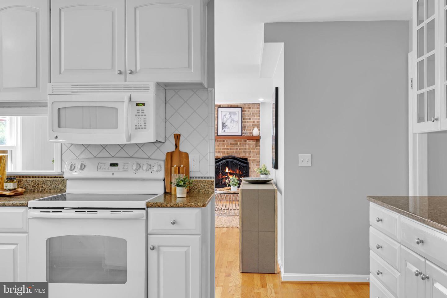 8618 GATESHEAD RD, ALEXANDRIA, Virginia 22309, 4 Bedrooms Bedrooms, ,2 BathroomsBathrooms,Residential,For sale,8618 GATESHEAD RD,VAFX2254856 MLS # VAFX2254856