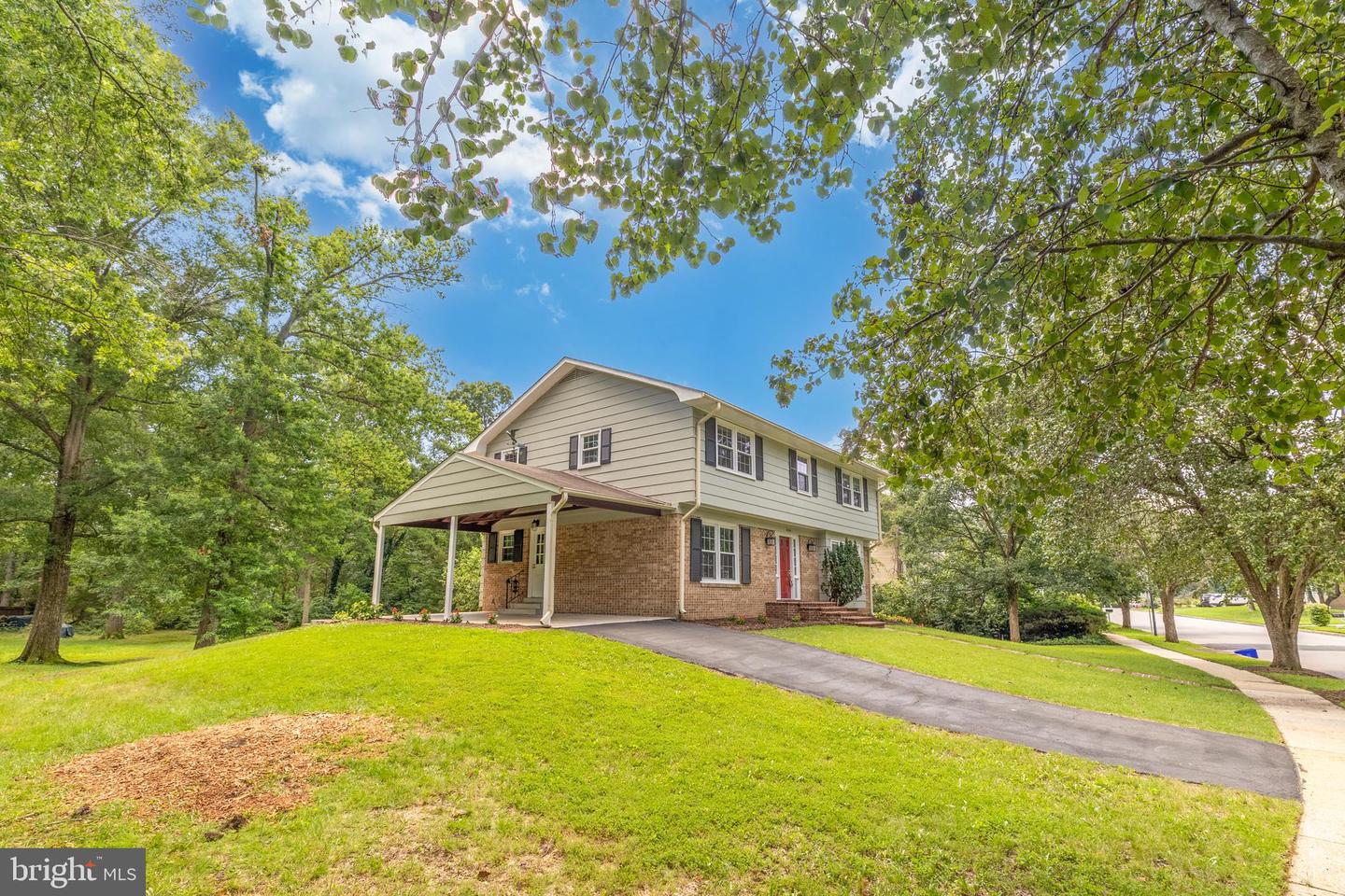 8618 GATESHEAD RD, ALEXANDRIA, Virginia 22309, 4 Bedrooms Bedrooms, ,2 BathroomsBathrooms,Residential,For sale,8618 GATESHEAD RD,VAFX2254856 MLS # VAFX2254856