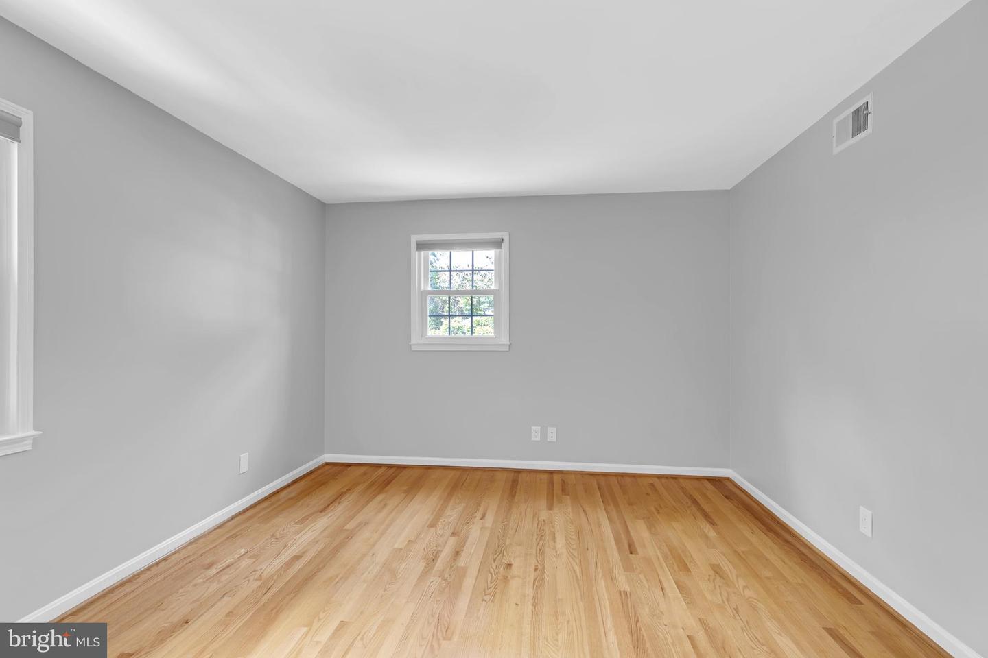 8618 GATESHEAD RD, ALEXANDRIA, Virginia 22309, 4 Bedrooms Bedrooms, ,2 BathroomsBathrooms,Residential,For sale,8618 GATESHEAD RD,VAFX2254856 MLS # VAFX2254856