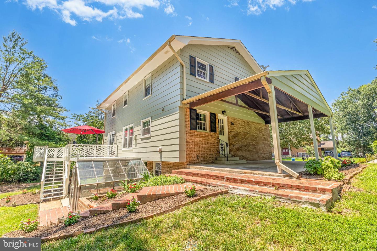 8618 GATESHEAD RD, ALEXANDRIA, Virginia 22309, 4 Bedrooms Bedrooms, ,2 BathroomsBathrooms,Residential,For sale,8618 GATESHEAD RD,VAFX2254856 MLS # VAFX2254856